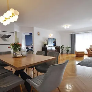 Family First Apartament